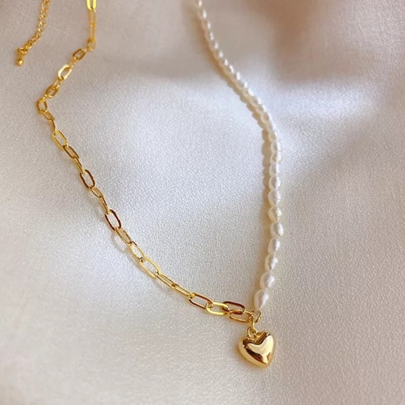 NEW 18K GOLD ELEGANT LOVE PEARL NECKLACE - Picture 3 of 6
